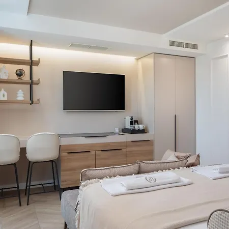 Le Prestige Luxury , Self Check-in, Minutes From Waterfront Pensjonat 4*