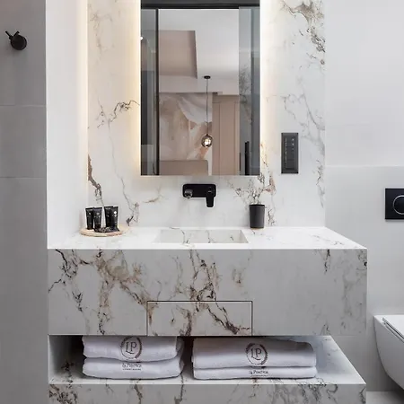 Le Prestige Luxury , Self Check-in, Minutes From Waterfront 4* Split