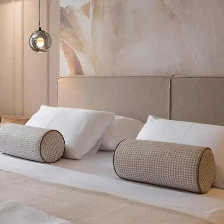 Le Prestige Luxury , Self Check-in, Minutes From Waterfront Гостевой дом 4*