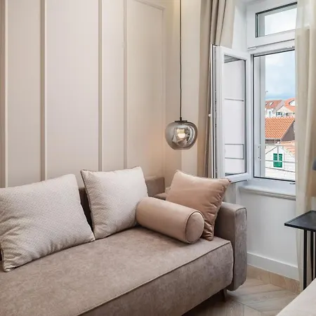 ゲストハウス Luxury Le Prestige Few Minutes From Split's Iconic Waterfront *