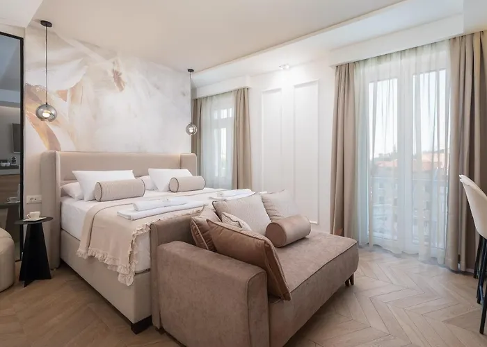 Guest house Le Prestige Luxury , Self Check-in, Minutes From Waterfront Split