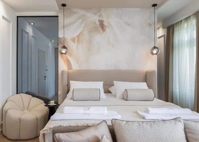 Le Prestige Luxury , Self Check-in, Minutes From Waterfront Guest house 4*