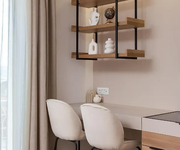 Le Prestige Luxury , Self Check-in, Minutes From Waterfront سبليت