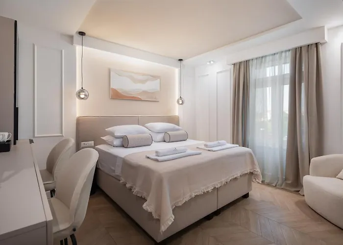 Le Prestige Luxury , Self Check-in, Minutes From Waterfront سبليت