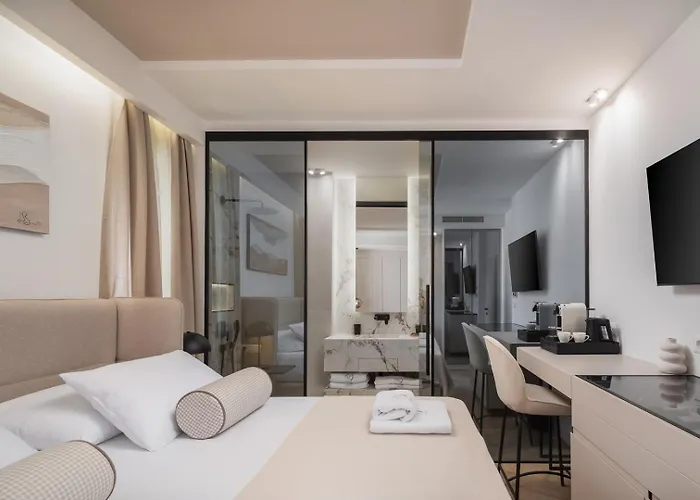 Le Prestige Luxury , Self Check-in, Minutes From Waterfront Guest house