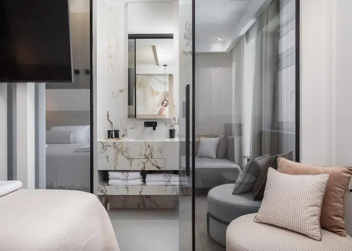 Le Prestige Luxury , Self Check-in, Minutes From Waterfront Guest house