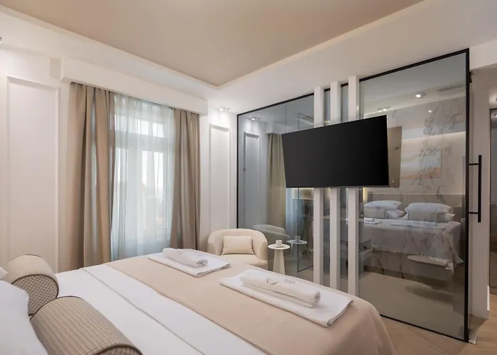 Guest house Le Prestige Luxury , Self Check-in, Minutes From Waterfront