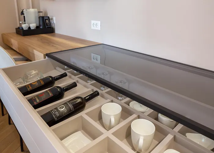 Guest house Le Prestige Luxury , Self Check-in, Minutes From Waterfront 4*