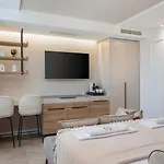 Le Prestige Luxury , Self Check-in, Minutes From Waterfront 4* Спліт